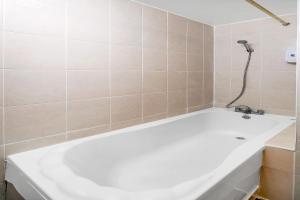 Koupelna v ubytování Flexistay Tulsi Aparthotel