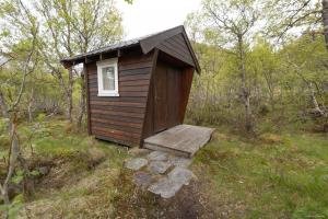 Loodusmaastik puhkemajakeste lähedal