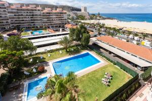 Bazén v ubytování Home2Book Beautiful Apart Los Cristianos Pool Wifi nebo v jeho okolí