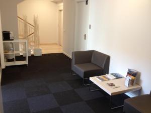 A seating area at Apartaments i habitacions Can Morera Olot