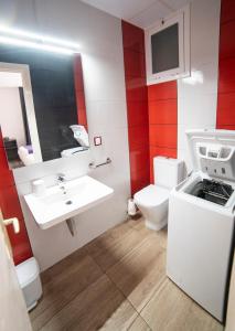 Un baño de Apartaments Atzavara