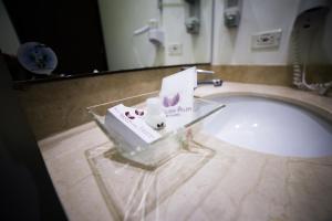 Koupelna v ubytování Hotel Golden Palermo