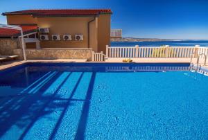 Fotografia z galérie ubytovania Villa Ana with private 50m2 pool, 7 bedrooms, 7 bathrooms, 18 persons max v destinácii Stanići + 37 fotografií