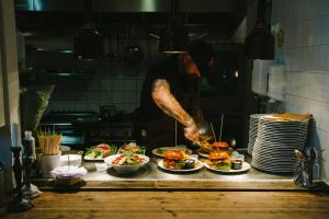 Cibo presso l'hotel o nelle vicinanze
