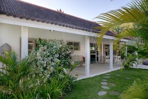 Gallery image of Villa Tom & Lucie Bingin Beach in Uluwatu