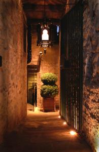 Foto Edinburghis asuva majutusasutuse The Witchery by the Castle galeriist