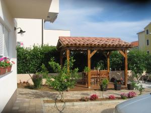 Zahrada ubytování Apartment Ninić