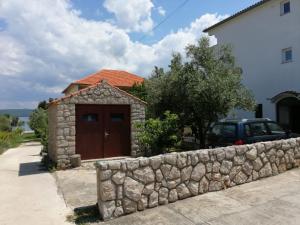 Φωτογραφία από το άλμπουμ του Apartmani Maestral σε Dobropoljana