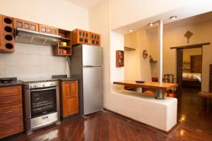 Kuchyň nebo kuchyňský kout v ubytování Casa LunaLoma - Boutique Apartments