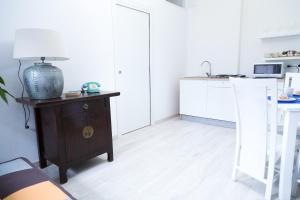 A kitchen or kitchenette at MiKlod Apartments