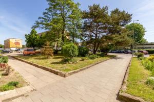 Ogród w obiekcie Apartments Gdańsk Dworska by Noclegi Renters