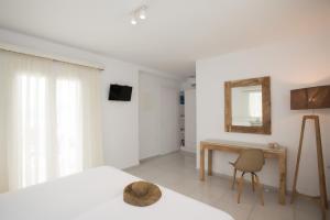 TV a/nebo společenská místnost v ubytování Hotel Charissi