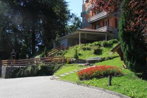 Сад в Hotel Berghof Amaranth
