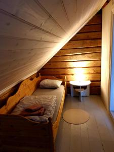 En eller flere senger på et rom på Fjords view