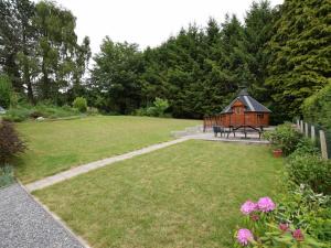 Zahrada ubytování Apartment in Vielsalm near Lake Views