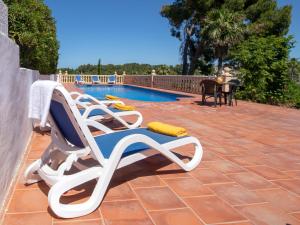 Bazén v ubytování Holiday Home Cala Vista by Interhome nebo v jeho okolí