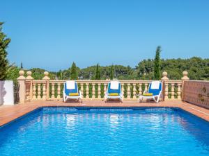 Bazén v ubytování Holiday Home Cala Vista by Interhome nebo v jeho okolí