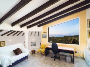 Μια τηλεόραση ή/και κέντρο ψυχαγωγίας στο Villa Bellevue by Interhome