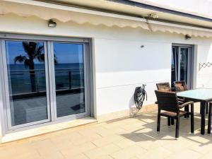 A balcony or terrace at APARTAMENTO JMHR 5