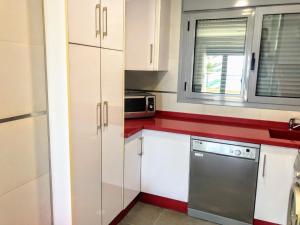 A kitchen or kitchenette at APARTAMENTO JMHR 5