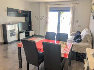 A kitchen or kitchenette at APARTAMENTO JMHR 5