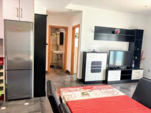 A kitchen or kitchenette at APARTAMENTO JMHR 5