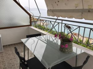 Balkón nebo terasa v ubytování Qeparo Antonio Rooms