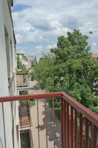 Balkón alebo terasa v ubytovaní Apartament Grochowa
