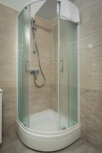 Ett badrum på NERA lux apartment