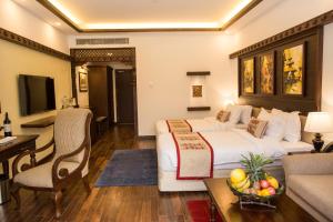 Posezení v ubytování Chandragiri Hills Resort Kathmandu-Luxury in the Clouds