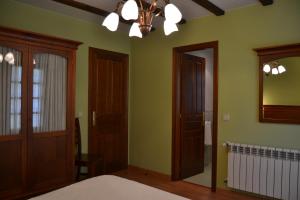 Cama o camas de una habitación en Casas Rurales Las Corradas