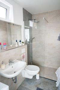 Fotografie z fotogalerie ubytování Ferienwohnung Pfingsberg EG v destinaci Ratingen