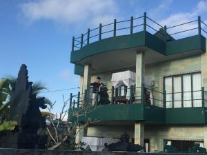 入住谷米巴厘旅馆的客人