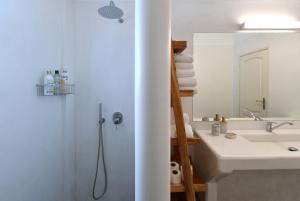 Koupelna v ubytování Ammos Luxury Rooms & Home