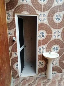 Ένα μπάνιο στο Hostal Naybrep