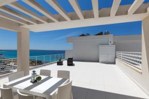 Ein Balkon oder eine Terrasse in der Unterkunft Spuma di mare