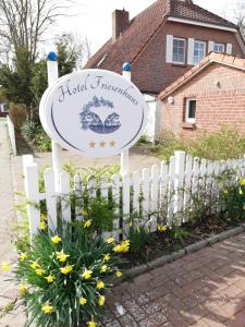 Galeriebild der Unterkunft Hotel Garni Friesenhuus in Greetsiel