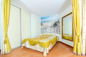 Ένα ή περισσότερα κρεβάτια σε δωμάτιο στο Apartament blisko plaży