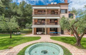 Φωτογραφία από το άλμπουμ του Apartments Rakovac στο Πόρετς