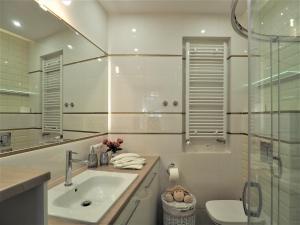 Kúpeľňa v ubytovaní VIP Apartamenty Cristal + 28 fotografií