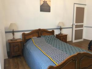 Ένα ή περισσότερα κρεβάτια σε δωμάτιο στο Le Studio Gambetta