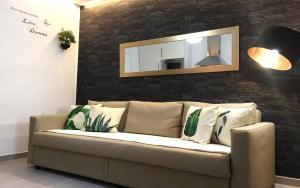 Część wypoczynkowa w obiekcie Apartamentos Villa Serali Parking Gratis