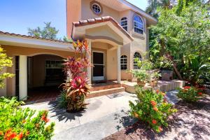 Κήπος έξω από το Beautiful property on Siesta Key