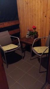 A seating area at Komfort Apartman