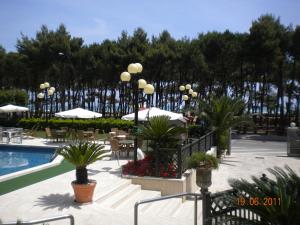 Bazén v ubytování Hotel Meripol nebo v jeho okolí