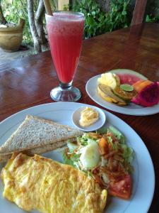 Gallery image of Stairway To Heaven Bungalows and Restaurant in Amed