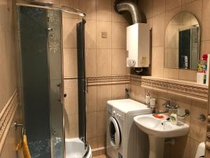 Kúpeľňa v ubytovaní Apartament Gospodarcza + 15 fotografií