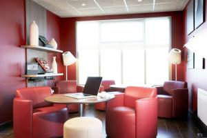 Posezení v ubytování Campanile Brest - Gouesnou Aeroport