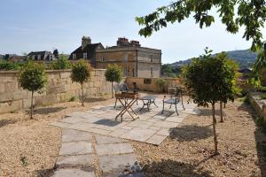 Gallery image of Lovely Georgian Loft in The Very Centre of Bath in Bath