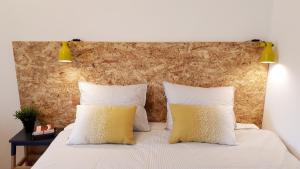 Ένα ή περισσότερα κρεβάτια σε δωμάτιο στο Apartments Julija